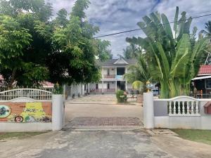 Kampong Pengkalan Maras的住宿－Lakse Inn Homestay，相簿中的一張相片