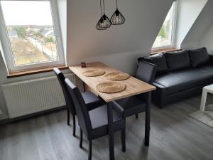 Posedenie v ubytovaní Apartament Pod Radiostacją -Gliwice Tarnogórska, parking free, klimatyzacja