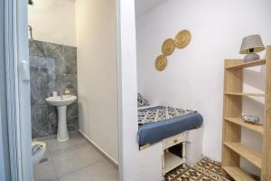 Gallery image of Mascot bar street apartments in Rhodes Town