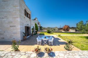 A garden outside FOS residence - ΦΩΣ ,luxury villa