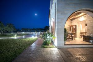 A garden outside FOS residence - ΦΩΣ ,luxury villa