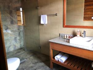 Ein Badezimmer in der Unterkunft Zafiro Boutique Hotel