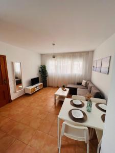 TV a/nebo společenská místnost v ubytování Apartamento Vega Conil + 7 fotografií