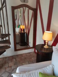 Photo de la galerie de l'établissement Charmant gîte duplex du bon accueil, à Trôo