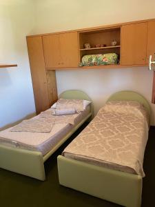Letto o letti in una camera di Splendid Lake view a few steps from the Castle