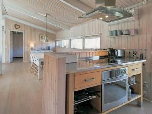 Fotografie z fotogalerie ubytování Holiday home Gilleleje LXXIX v destinaci Gilleleje + 13 fotografií