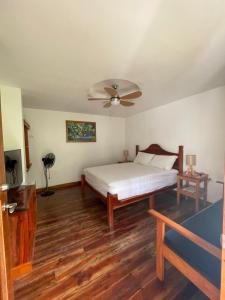 Llit o llits en una habitació de Agoho Resort