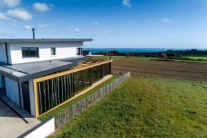 Loodusmaastik villa lähedal