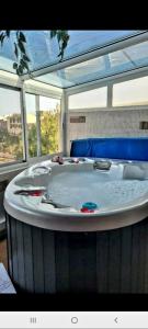 Fotografie z fotogalerie ubytování Casas Rurales Maribel - Complejo El Tejar - Apartamentos con jacuzzi en Alcalá del Júcar v destinaci Casas del Cerro