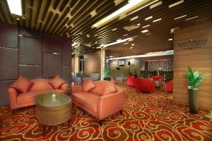 Posezení v ubytování Aston Madiun Hotel & Conference Center