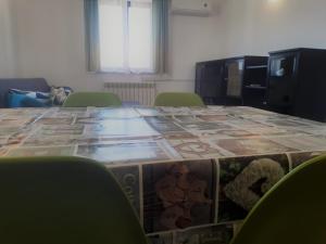Posedenie v ubytovaní Apartments Barbara Gregovica