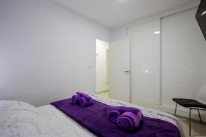 Posteľ alebo postele v izbe v ubytovaní Las Americas Acapulco Costa Adeje