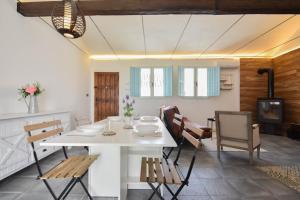 A seating area at HELOHOME