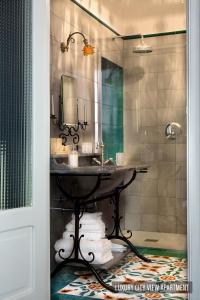 A bathroom at La Casa Sul Nilo