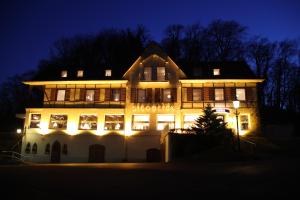 Foto da galeria de Hotel Restaurant Siegblick em Siegburg