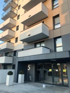 Budova, v ktorej sa apartmán nachádza