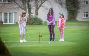 Foto de la galería de The Gleneagle River Apartments en Killarney