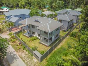 Gallery image of Palm Holiday Apartments in Grand'Anse Praslin