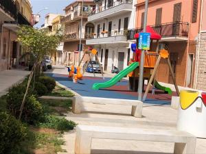 トラッペートにあるAppartamenti Sicilia Beddaの遊び場