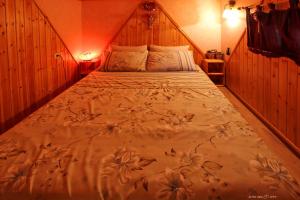 Krevet ili kreveti u jedinici u okviru objekta Under the Walnut Tree Shade Lodge