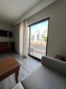 Postel nebo postele na pokoji v ubytování GetAways at Havasu Dunes Resort