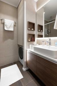Ванная комната в A Blok Top Living
