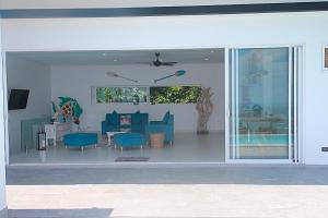 Posezení v ubytování Villa Melissa Samui Sea View