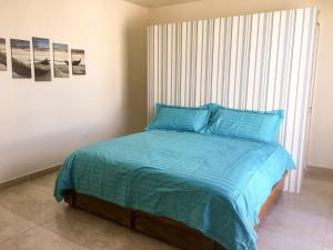 Katil atau katil-katil dalam bilik di Big House Pool Grill, 4 Bedrooms 12 ppl AC Ocean view TV WIFI