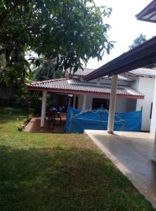 En have udenfor Hetti Villa