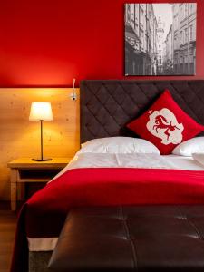 Łóżko lub łóżka w pokoju w obiekcie Hotel Villa Carlton - Adults Only