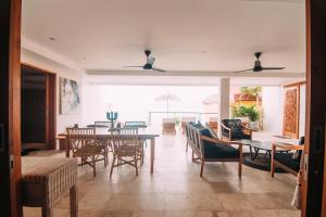 Restoran ili drugo mesto za obedovanje u objektu Aqua Nusa - Luxury Lembongan Villas