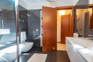 A bathroom at Luxury casa Margherita Még 19 kép
