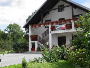 Vonkajšia záhrada v ubytovaní House Janja Plitvice