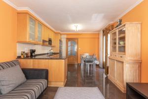Dapur atau dapur kecil di Confortable piso en Lekeitio, a 7 minutos de la playa