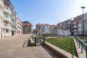 Gallery image of Duplex apartment with terrace - next to the beach in Knokke-Heist
