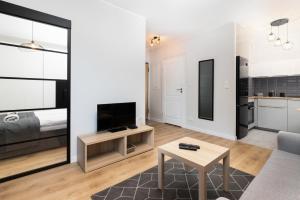 Kuchyňa alebo kuchynka v ubytovaní Browar Gdański Free Parking by Noclegi Renters