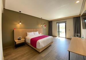 صورة لـ Hotel MX mas san miguel de allende, Trademark by Wyndham في سان ميغيل دي الليندي