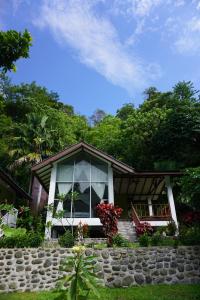 Gallery image of JungleRiverHouse in Bukit Lawang