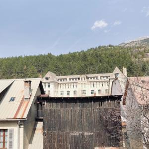 Photo de la galerie de l'établissement Le N°8 - au coeur de Barcelonnette, à Barcelonnette