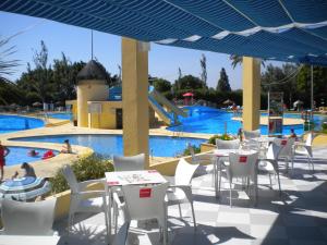 Basen w obiekcie Minerva Apartments Sea View lub w pobliżu
