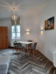 Posezení v ubytování Ferienwohnung Langenberg Altstadt WiFi Netflix
