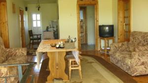 TV a/nebo společenská místnost v ubytování Lary Hostel