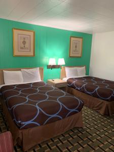 Gallery image of Village Inn Salina in Salina