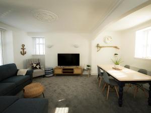 Μια τηλεόραση ή/και κέντρο ψυχαγωγίας στο Sandpiper Cottage
