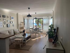 Fotografie z fotogalerie ubytování Apartamento Puerto Blanco v destinaci Caleta De Velez