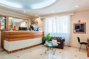 The lobby or reception area at Hotel Riviera Fiumicino