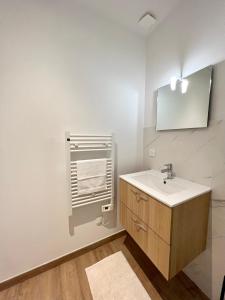 A bathroom at Le Flocon
