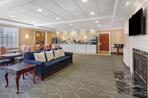 Η κουζίνα ή μικρή κουζίνα στο Days Inn by Wyndham Alta Vista