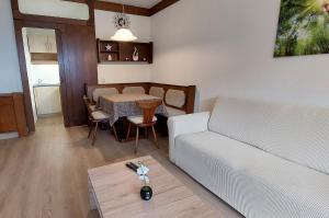 Posedenie v ubytovaní Appartements MAGLOV