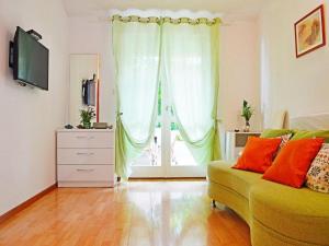 TV a/nebo společenská místnost v ubytování VILLA apartmans KATE